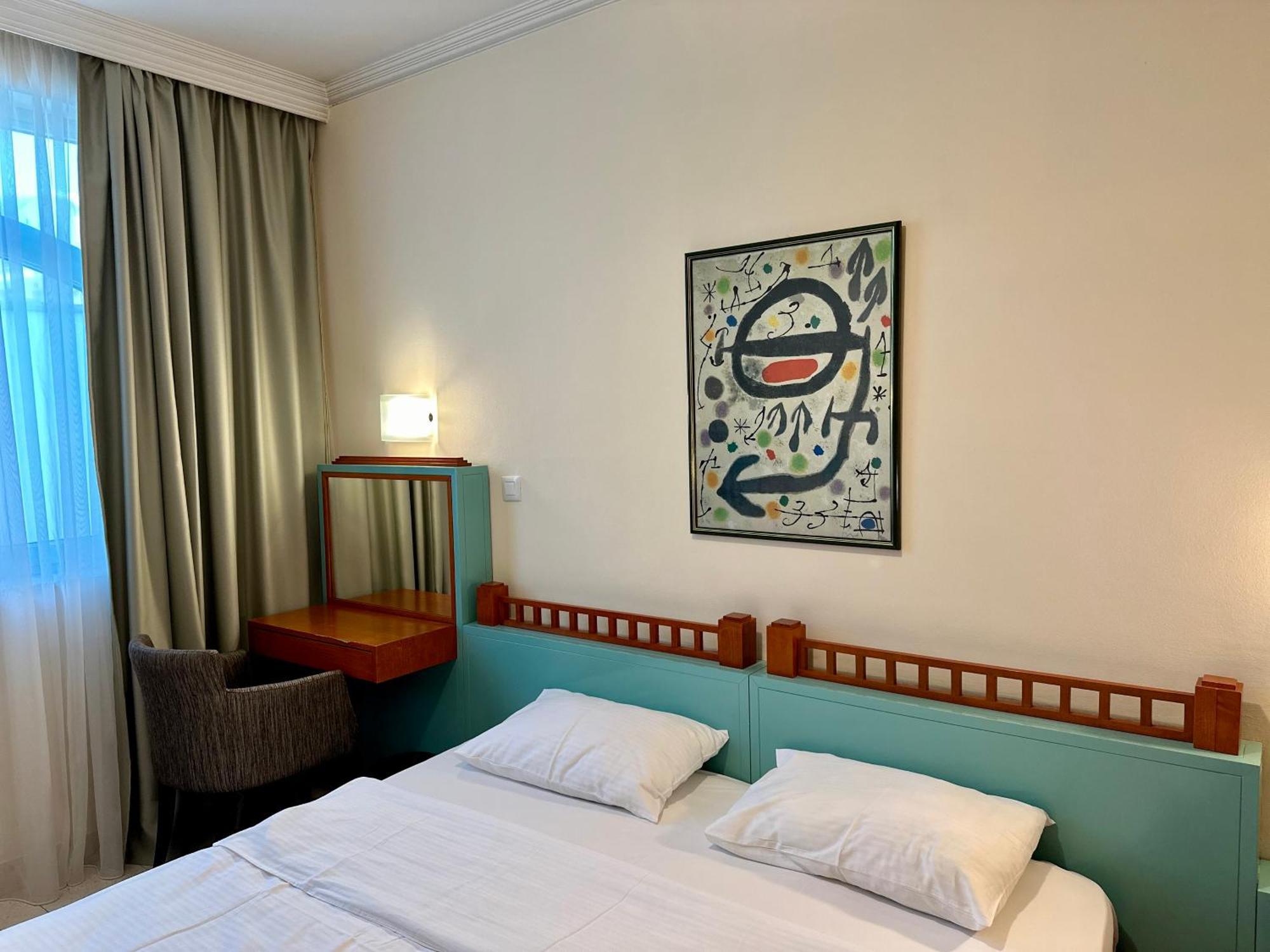 Central 25 Podgorica Luaran gambar